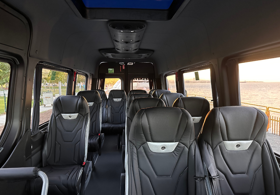 Mercedes-Benz SPRINTER 2023